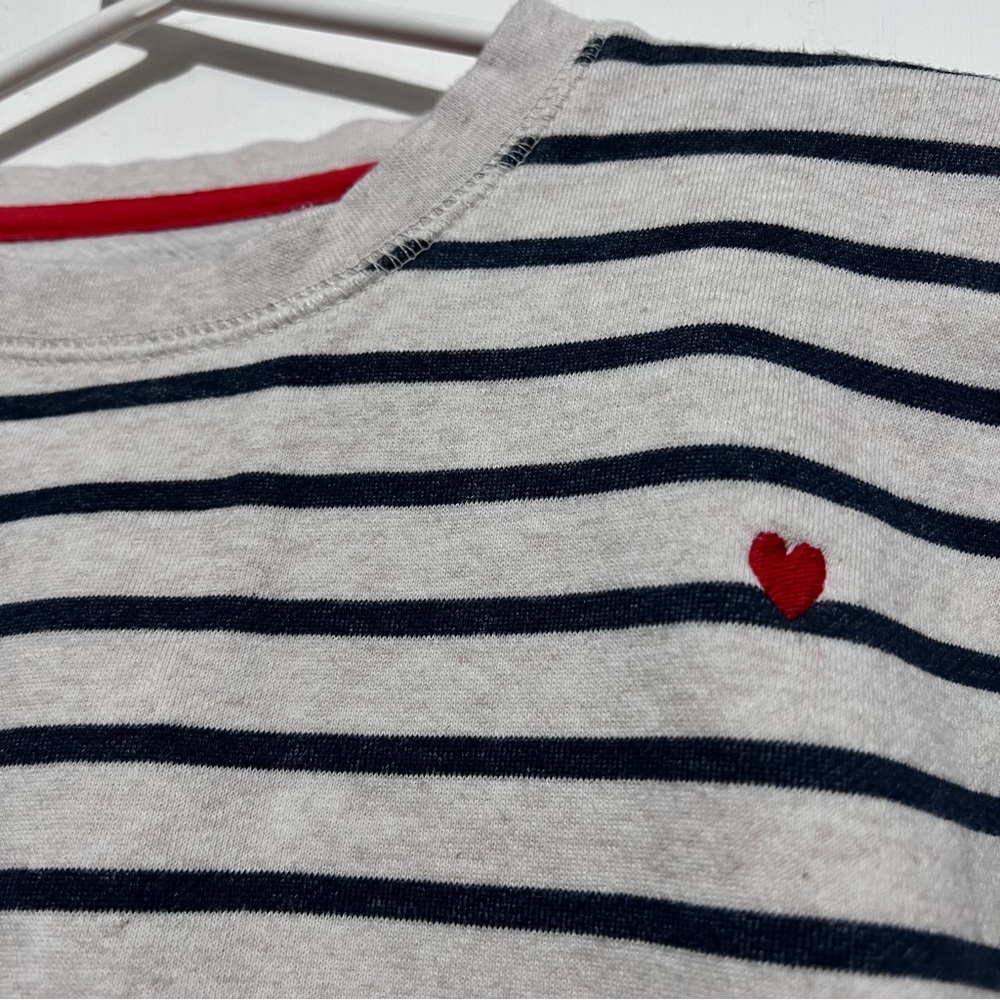 Monoprix striped navy off white sweatshirt embroidered red HEART Size 10: Box L